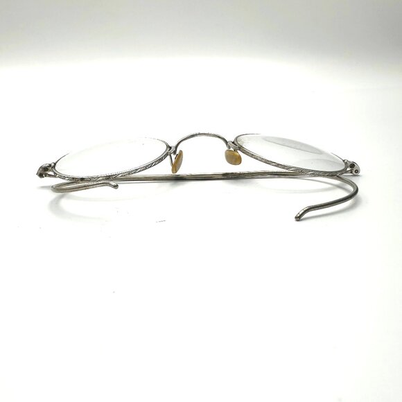 Victorian Engraved Spectacles in Original Case — Eighth Avenue NYC Optician —EUC main image 6